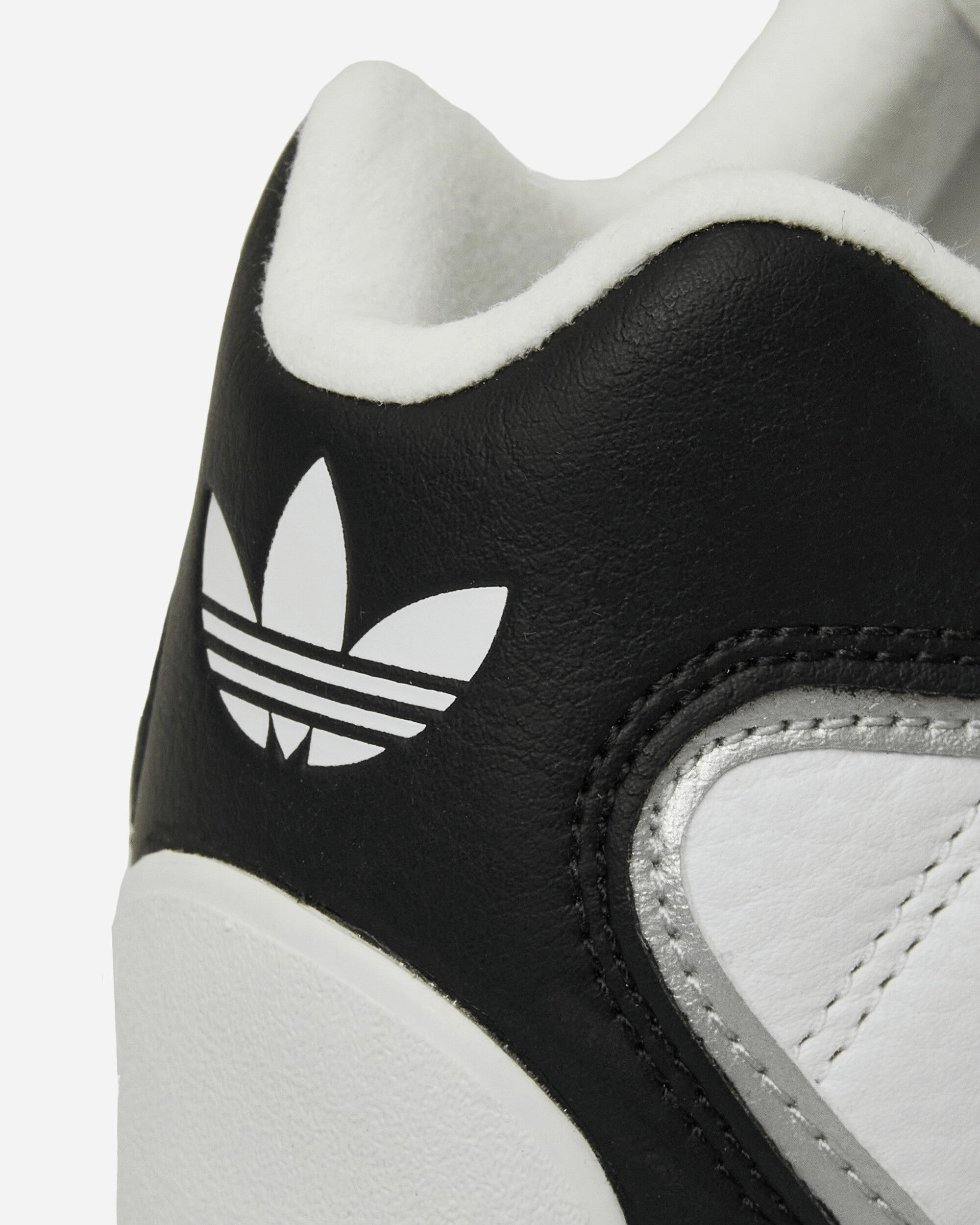 Adi Racer Lo Sneakers Cloud White / Core Black