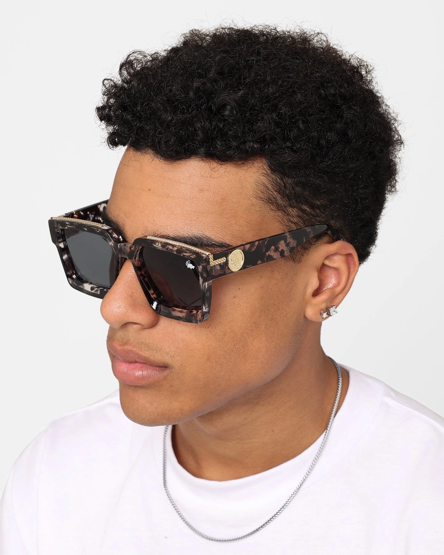 Belvoir & Co Hendrix Billion Sunglasses Marble Black