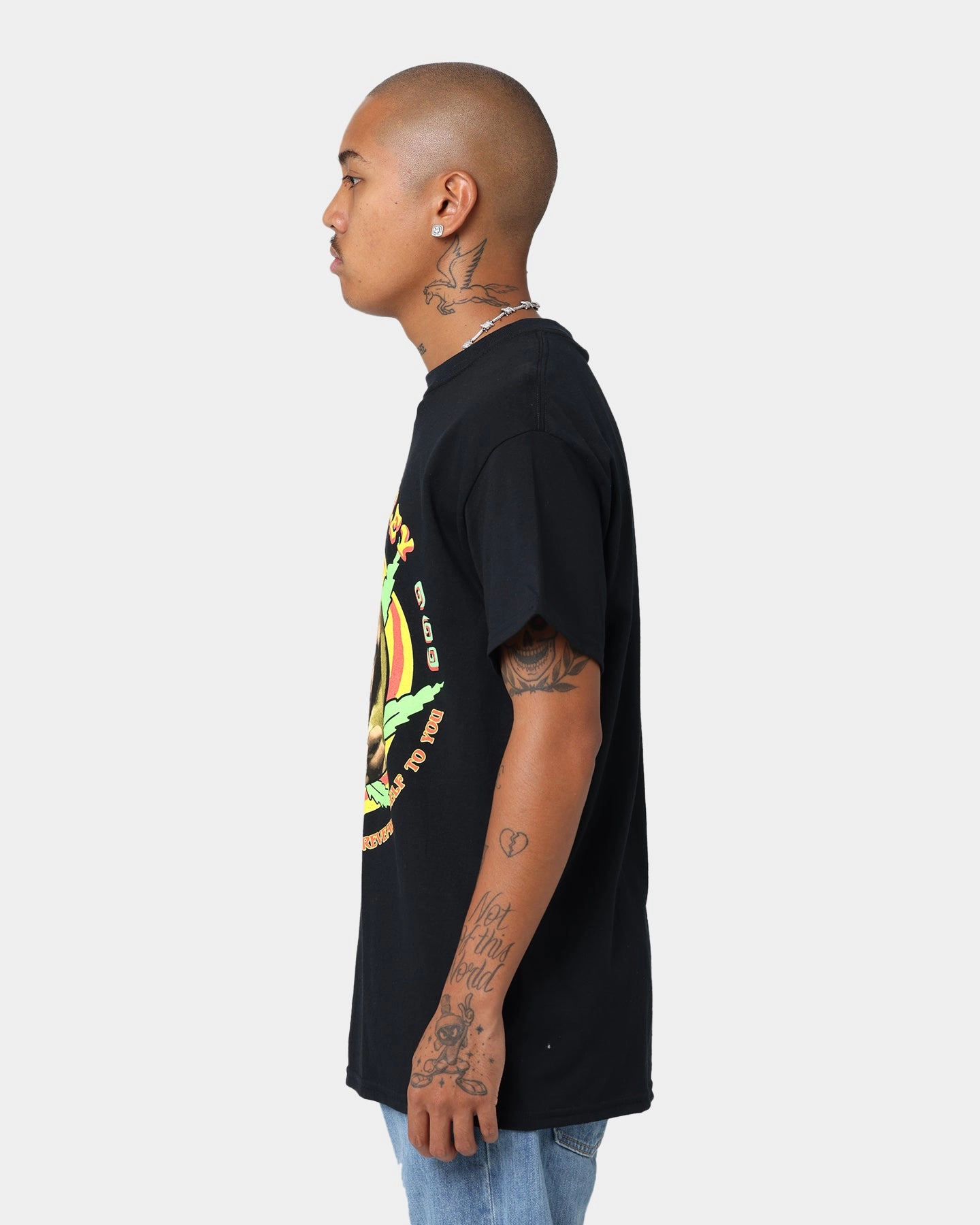 BOB MARLEY Circle Leaf Short Sleeve T-Shirt Black