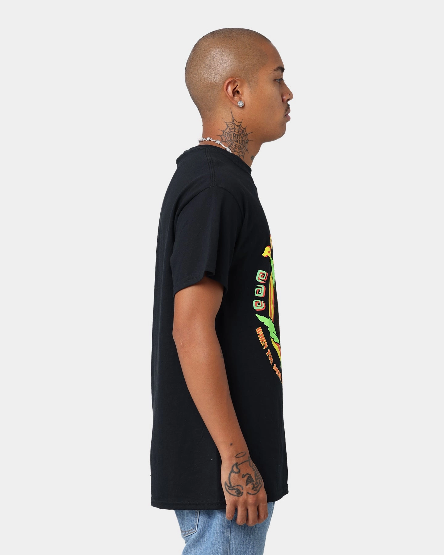 BOB MARLEY Circle Leaf Short Sleeve T-Shirt Black