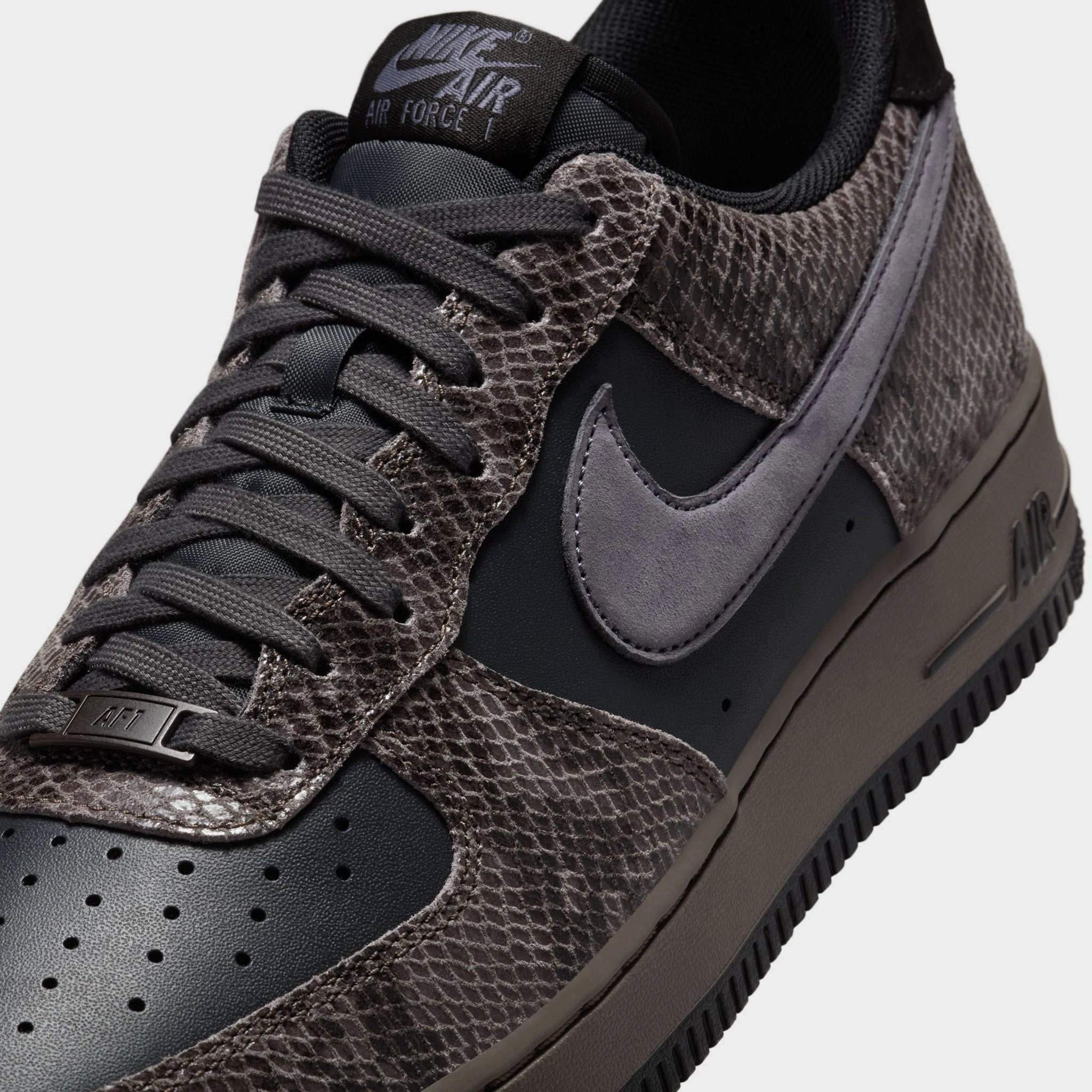 Nike Air Force 1 '07 LV8 Off Noir / Light Carbon - Cave Stone