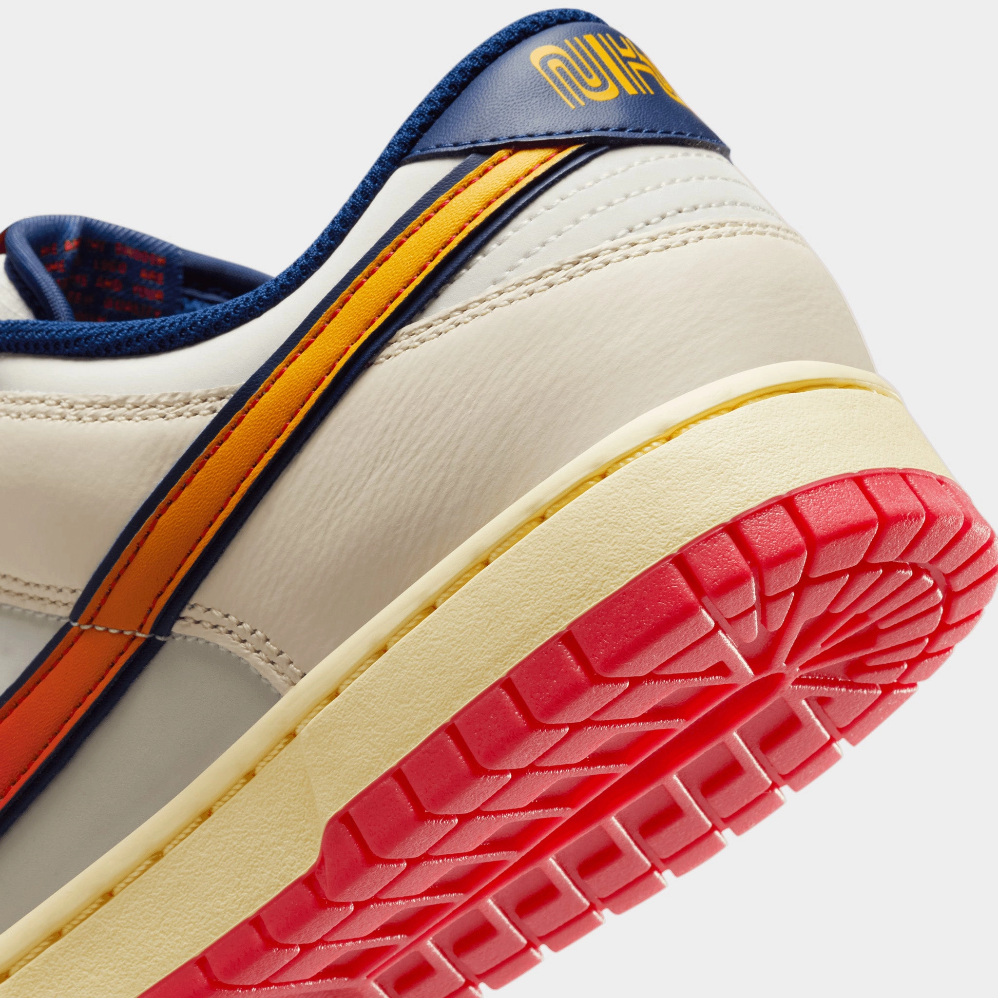Nike Dunk Low Retro SE Pale Ivory / Light Crimson - Sail