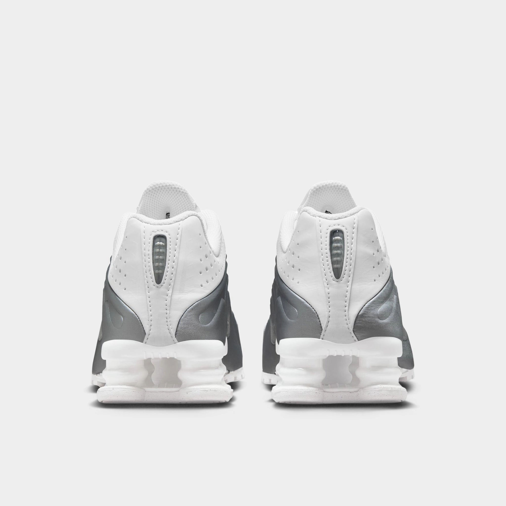 Nike Shox R4 GS White / Metallic Silver - White