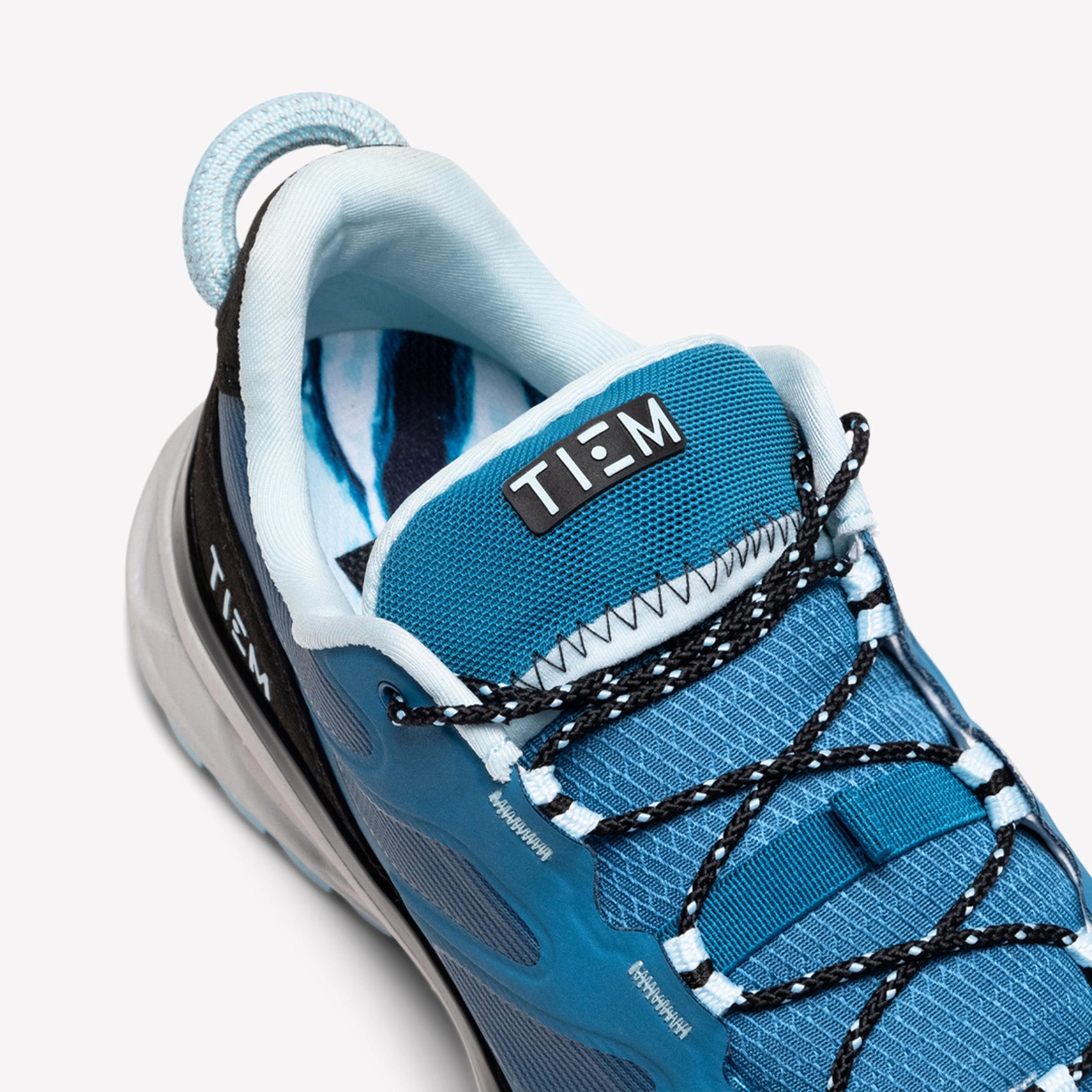 Via Cycling Shoe
