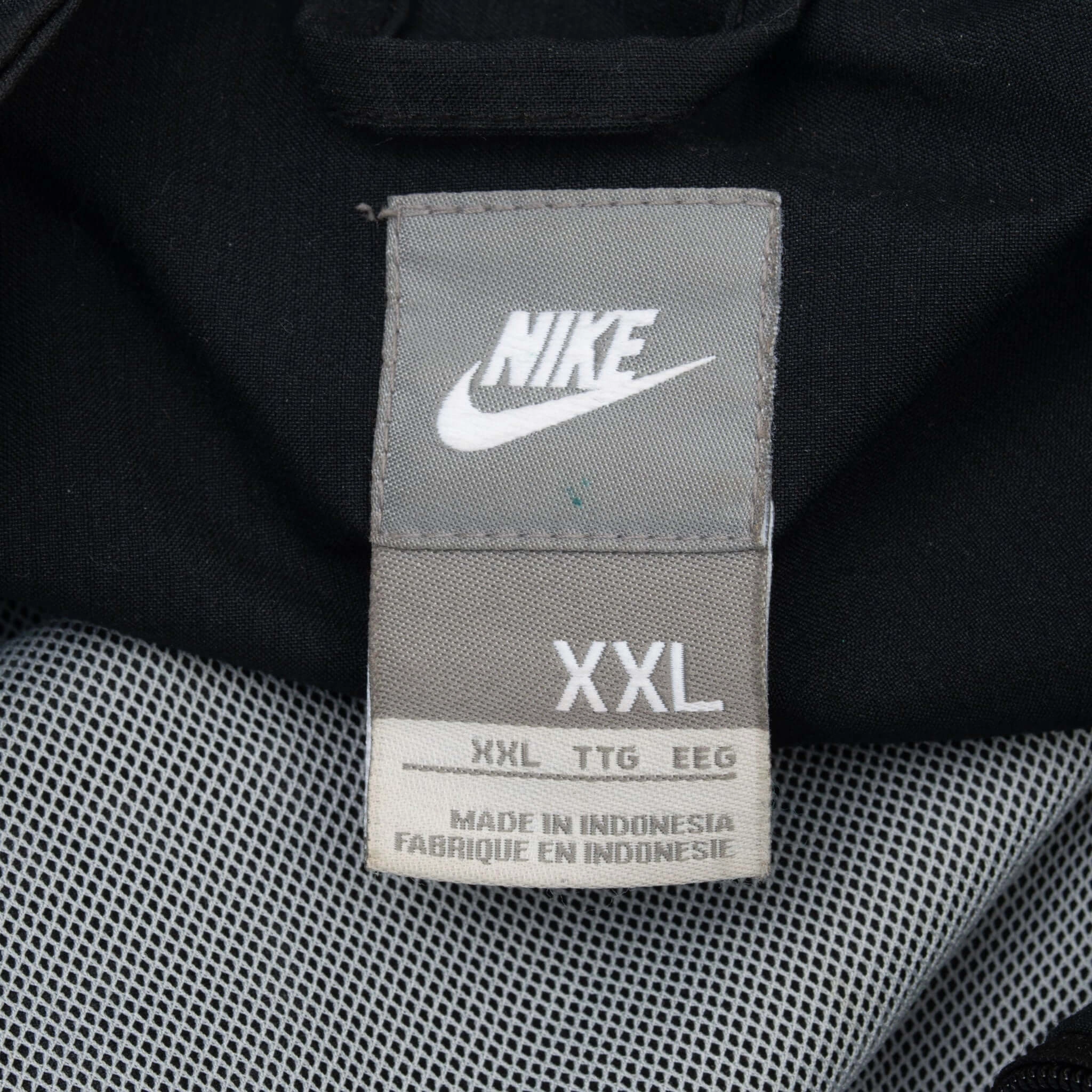 VINTAGE NIKE CLASSIC SWOOSH BLACK WINDBREAKER JACKET 2000S 2XL