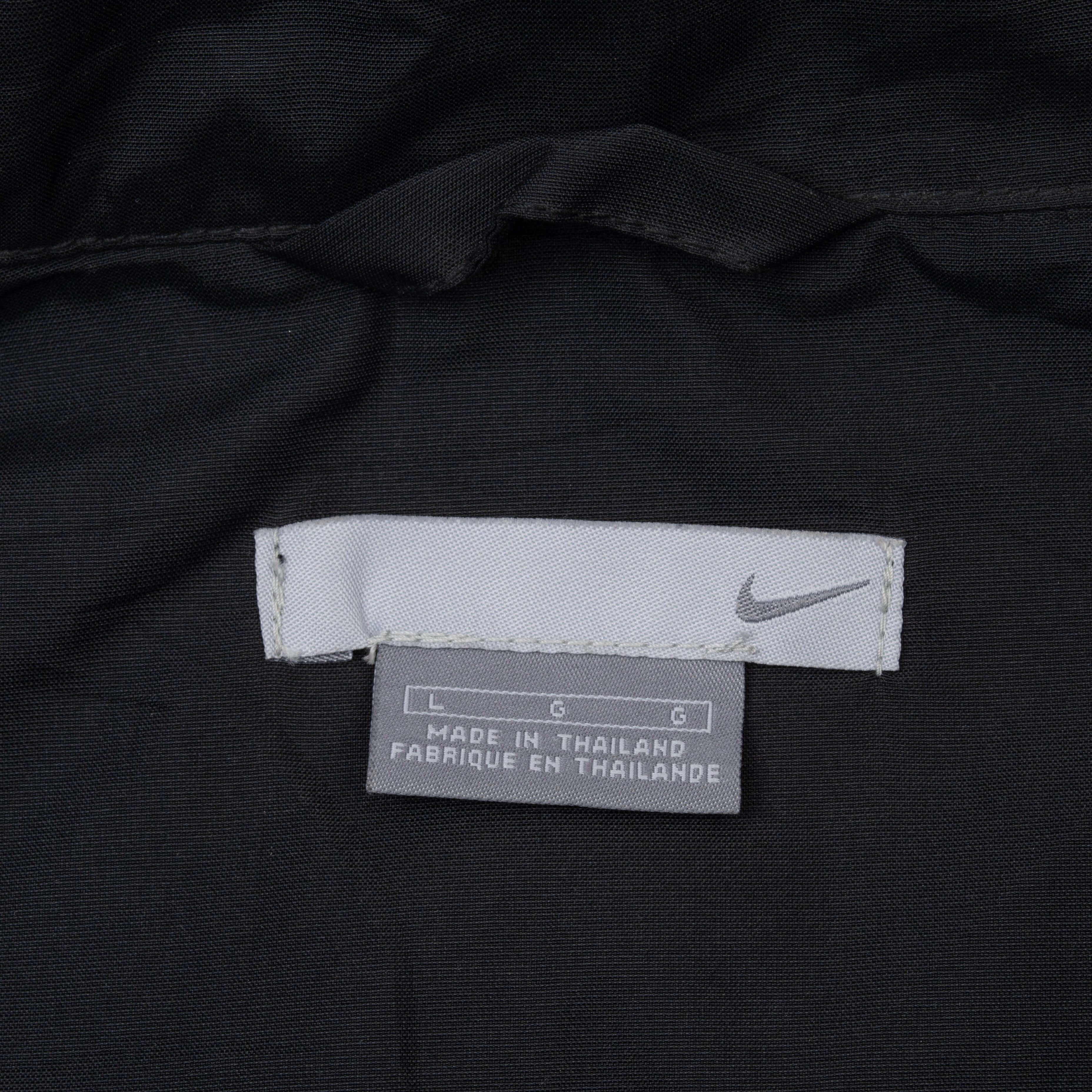 VINTAGE NIKE CLASSIC SWOOSH BLACK WINDBREAKER JACKET 2000S LARGE