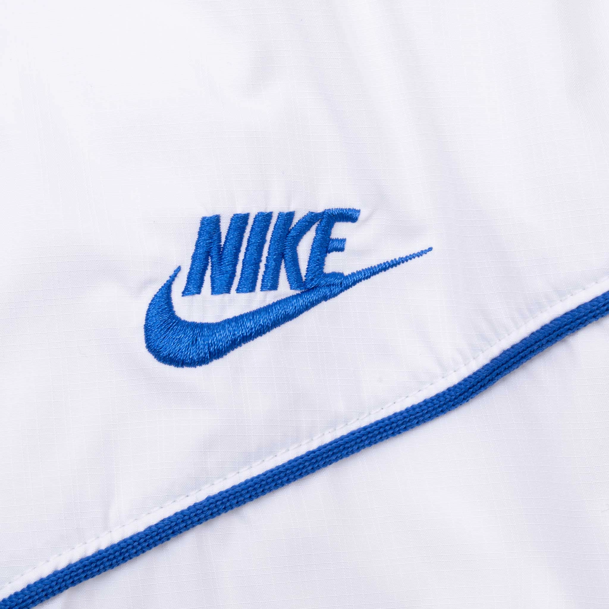 VINTAGE NIKE CLASSIC SWOOSH WHITE WINDBREAKER JACKET 2000S LARGE